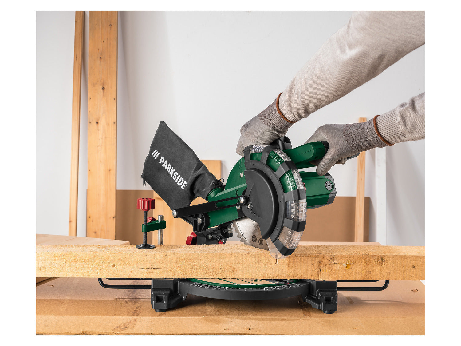 PARKSIDE® PKS 1500 C4 Gérvágó fűrész