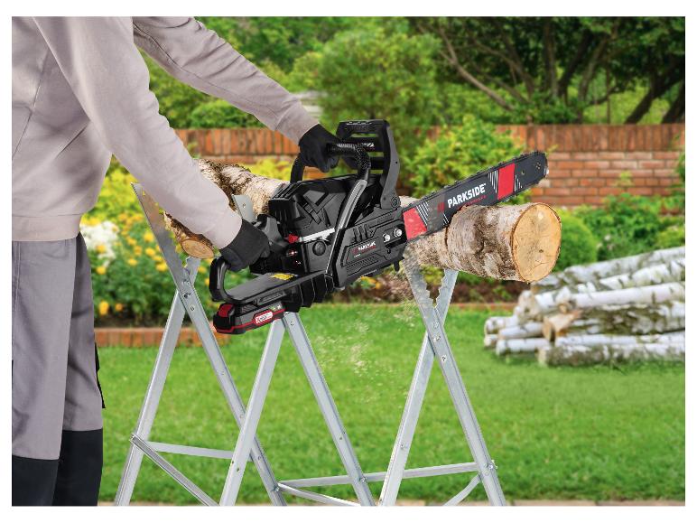 PARKSIDE PERFORMANCE® PPBKS 56 B2 Benzines láncfűrész elektromos indítással, 56 cm³, 3,1 LE, 44 cm