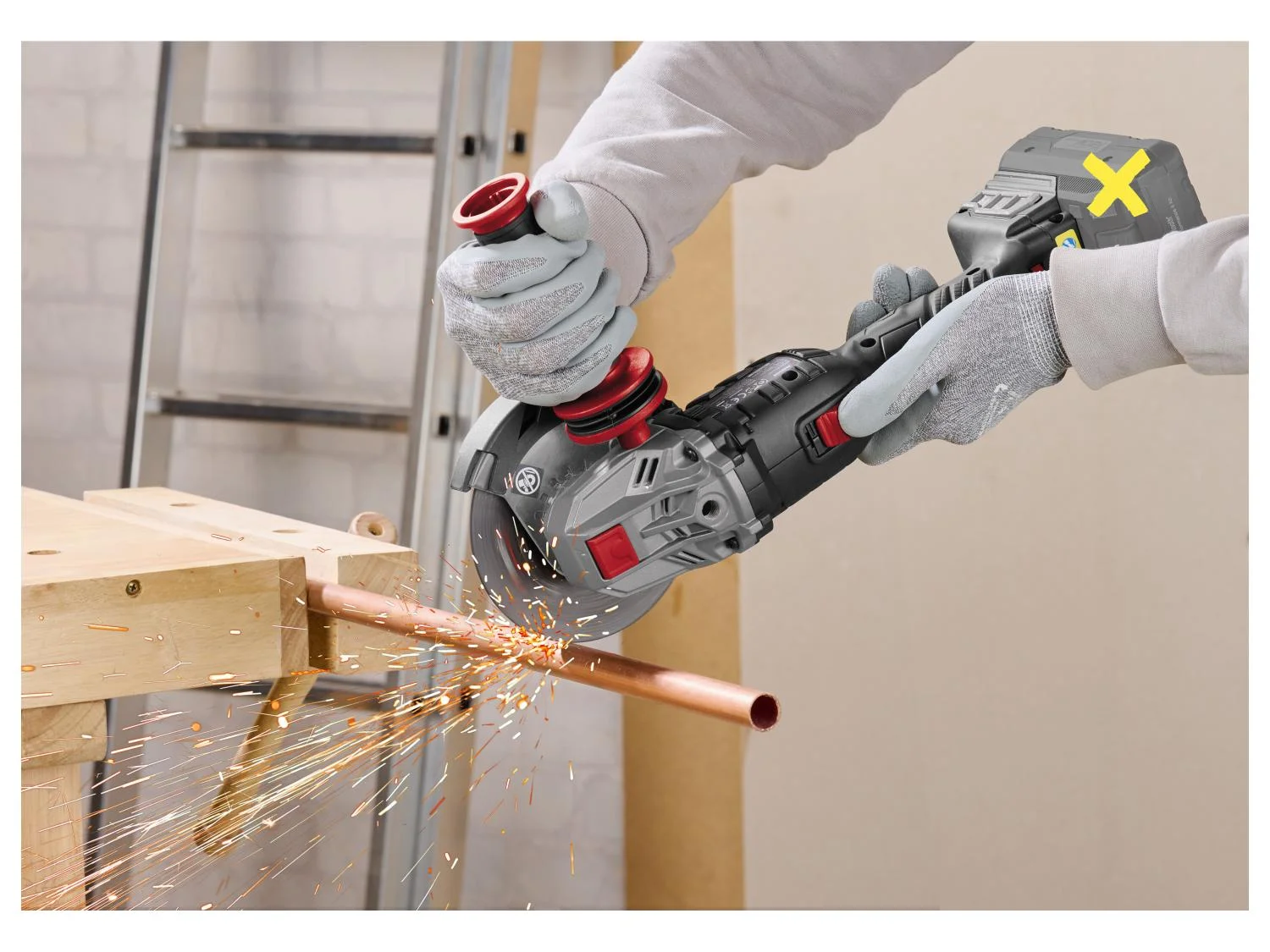 PARKSIDE PERFORMANCE® Akkumulátoros sarokcsiszoló PWSAP 20-Li G7 – akku és töltő nélkül