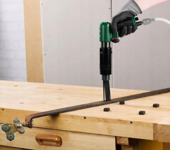 PARKSIDE® PDNE 4000 C3 Pneumatikus tűs rozsdátlanító