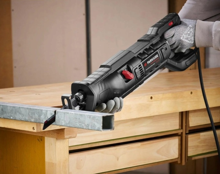 PARKSIDE PERFORMANCE® PPFS 1200 A1 szablyafűrész – 1200 W