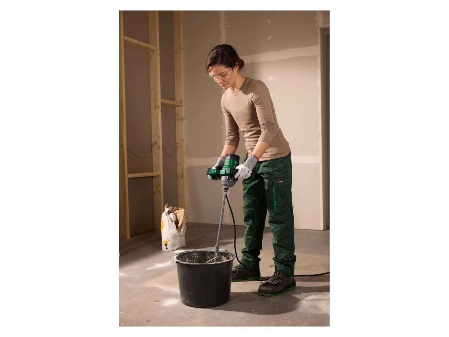 PARKSIDE® PFMR 1600 F6 festék- és habarcskeverő
