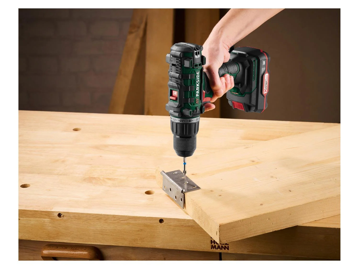 PARKSIDE® PABS 20-Li G8 Akkus fúró-csavarozó készlet, 20 V, 45 Nm, 2 Ah akkumulátorral, 17 részes tartozékkészlettel