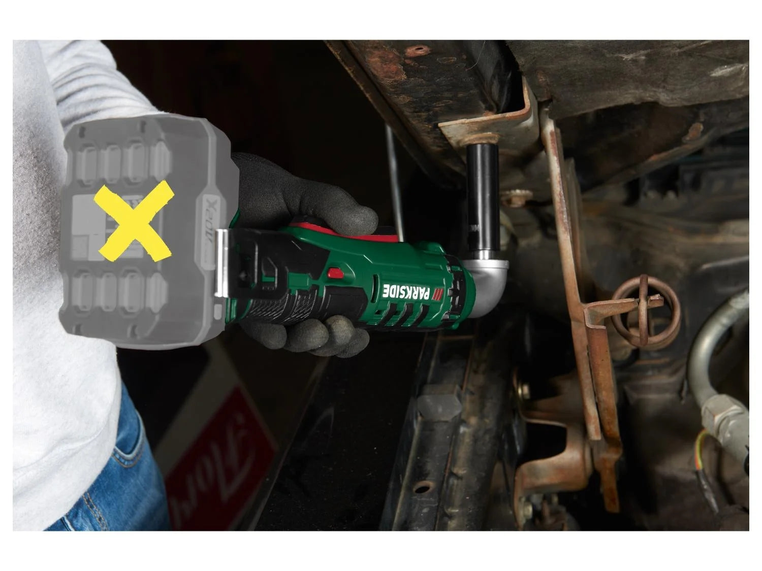 PARKSIDE® PAWS 20 A1 20V Akkus sarok csavarozó / ütvecsavarozó kofferben - 4 db Cr-Mo dugókulccsal - X20V, 40/76 Nm (akkumulátor és töltõ nélkül)