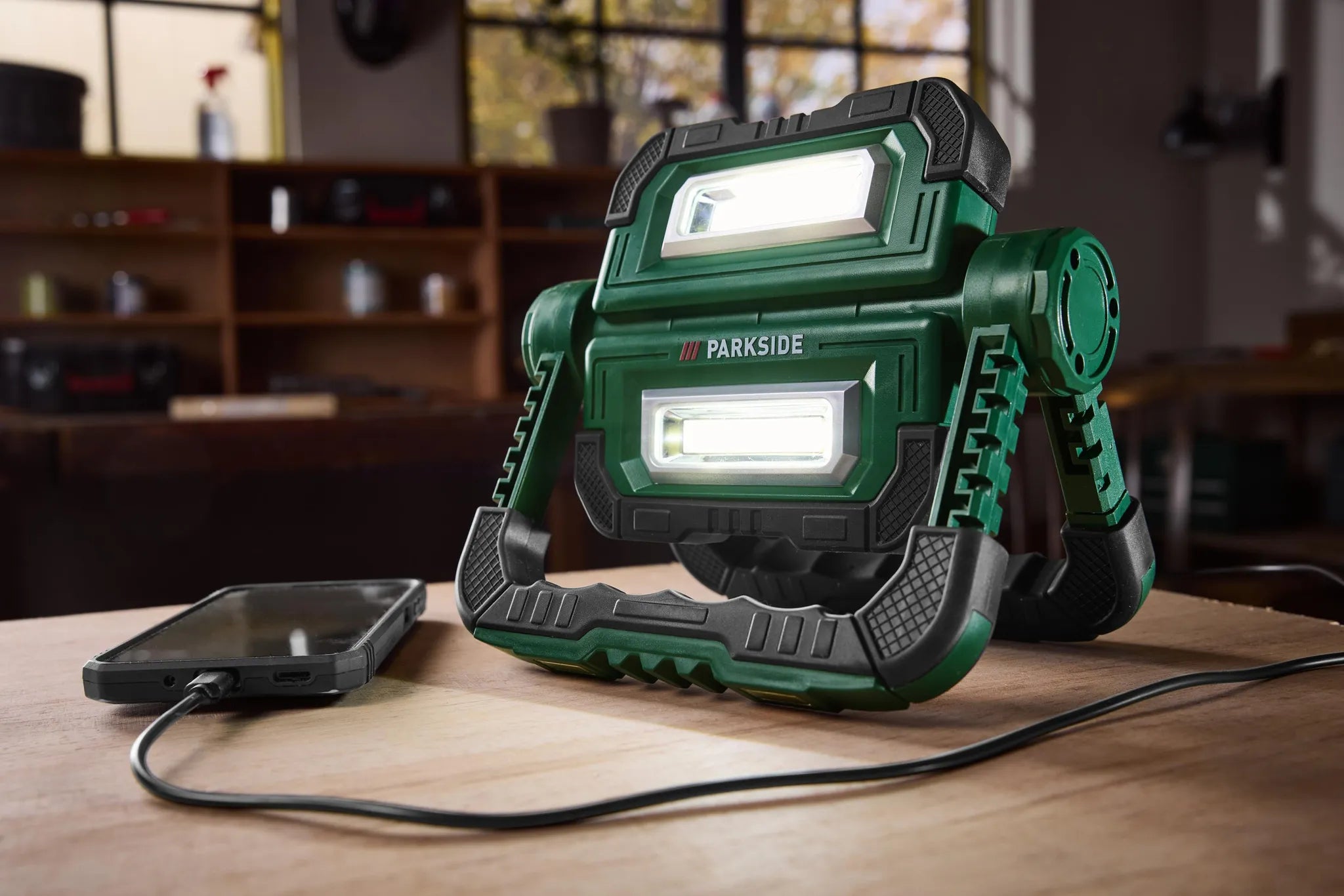 PARKSIDE® PBSL 5000 B2 Akkumulátoros LED munkareflektor, 1000 lm, 5000 mAh, powerbank, IP44