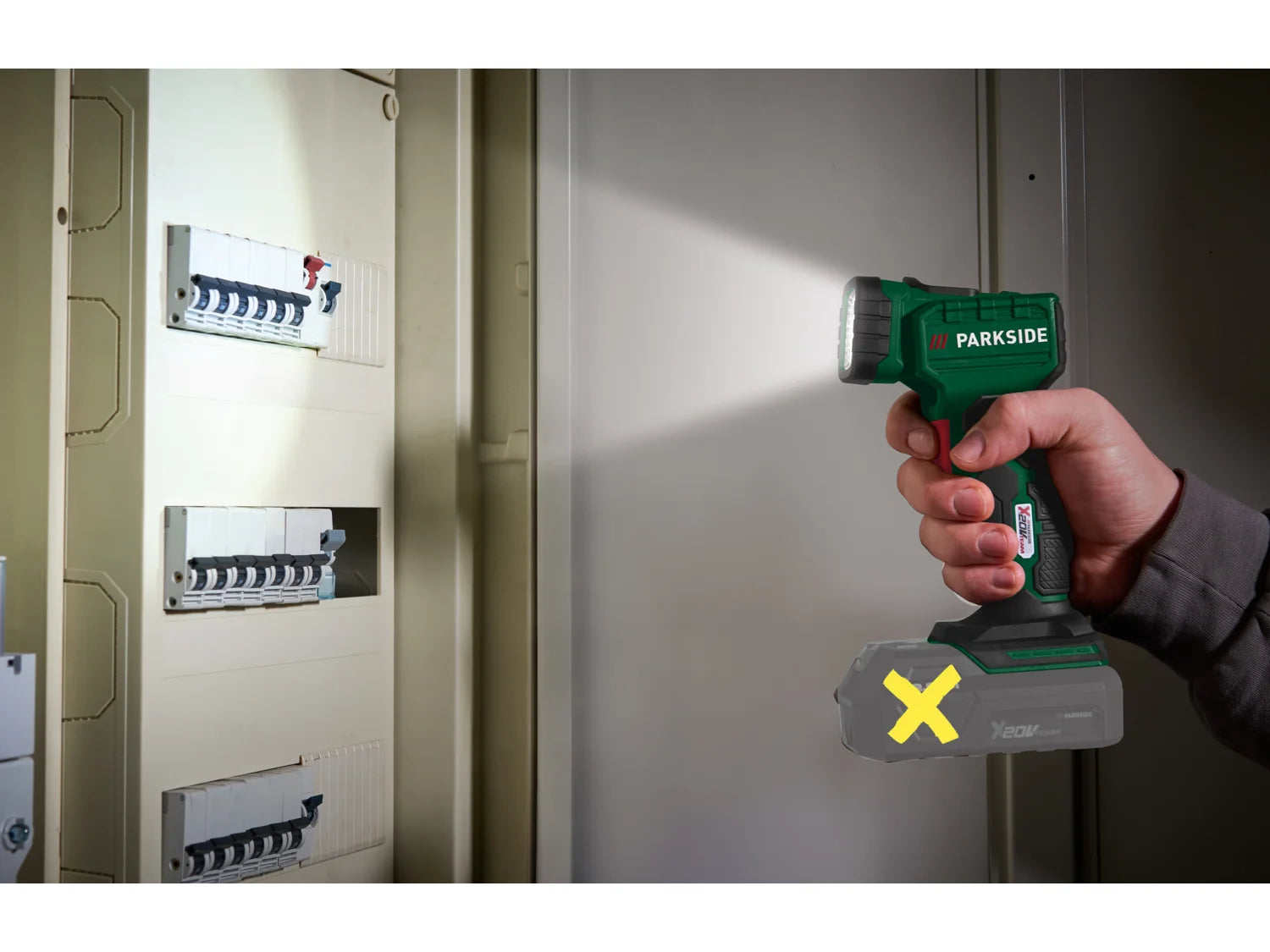 PARKSIDE® PLHLA 20-Li A1 Akkumulátoros LED kézilámpa, 20 V, 280 lm, állítható fejjel – akkumulátor nélkül