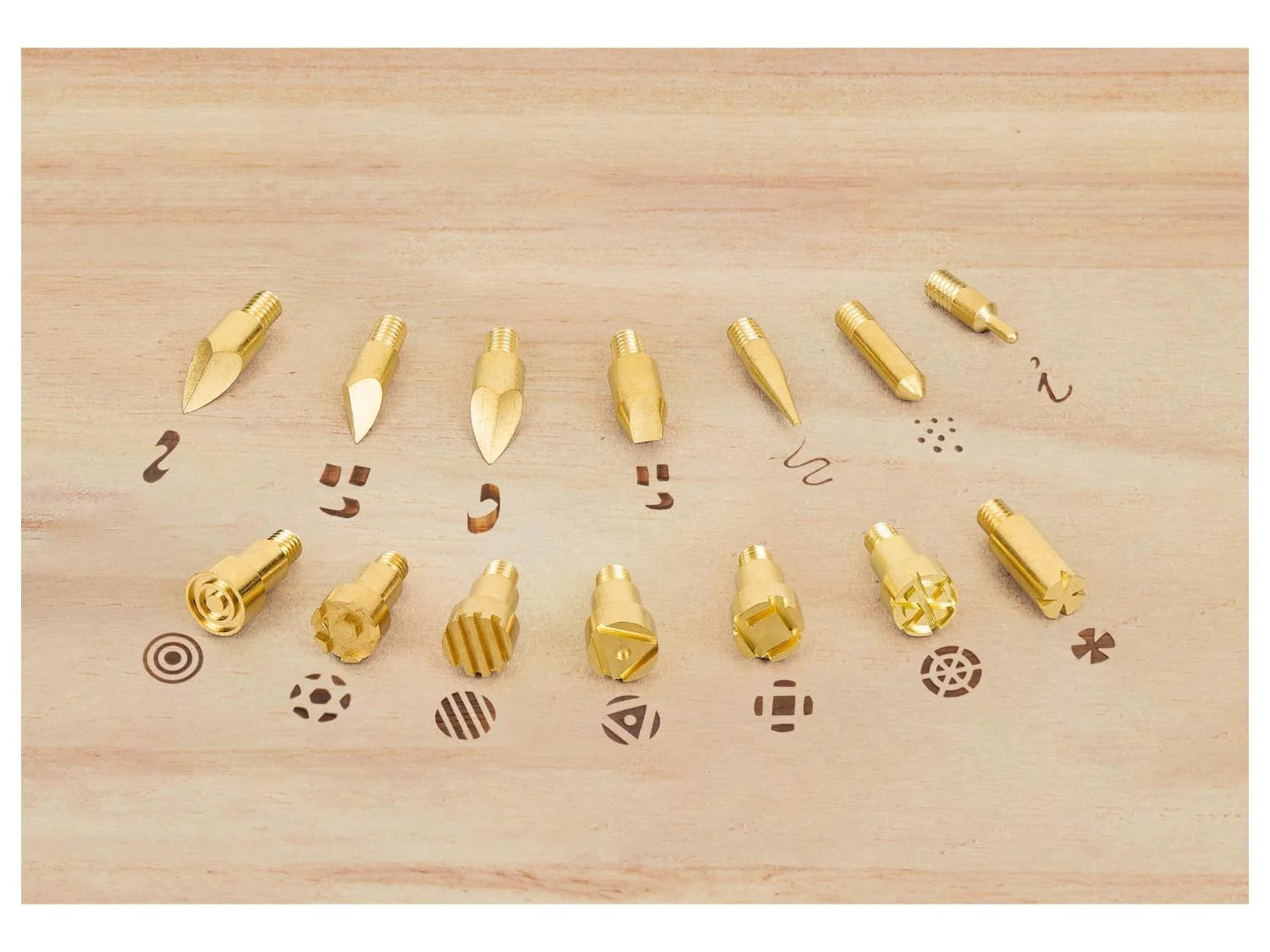 PARKSIDE® PBMK 30 B2 pirogravírozó, pirográf készlet 16 kiegészítõvel - 30W