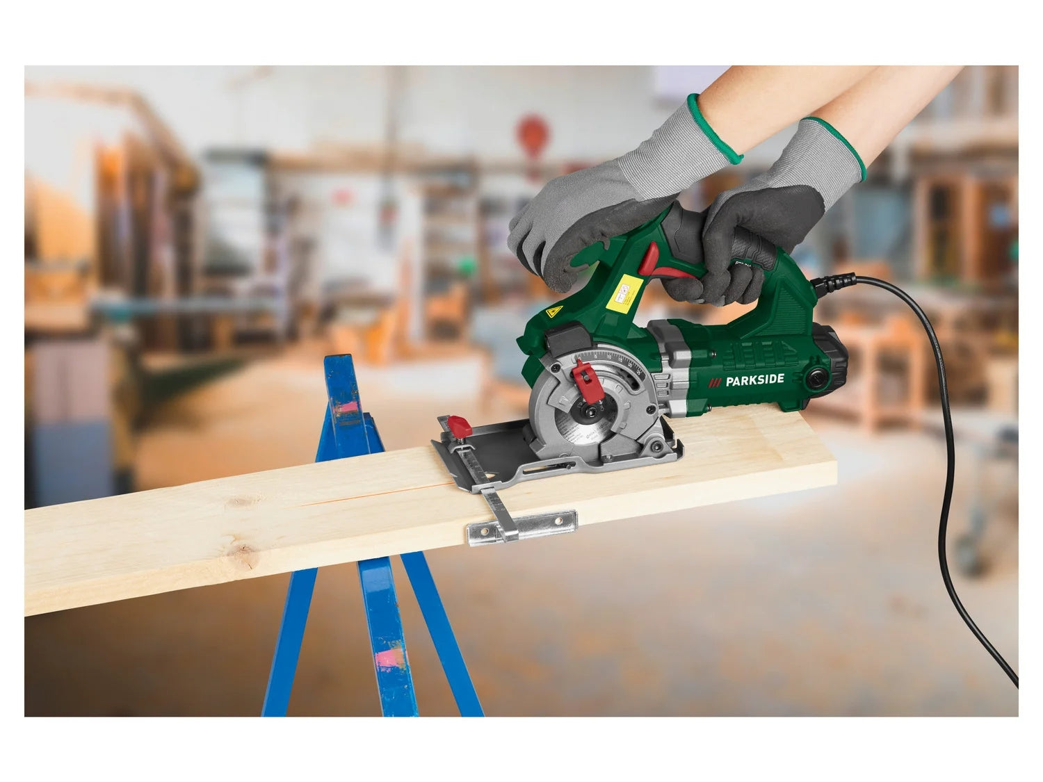 PARKSIDE® PTS 710 B2 Elektromos merülõfûrész 710W