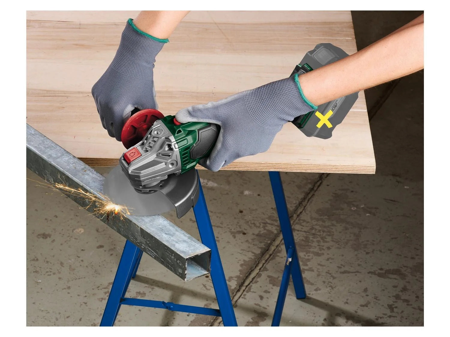 PARKSIDE® PWSA 20-Li F4 sarokcsiszoló, 20 V, akkumulátor és töltő nélkül