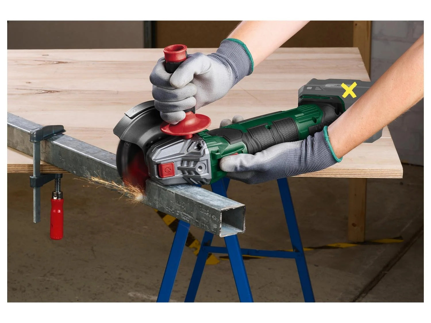 PARKSIDE® PWSA 20-Li F4 sarokcsiszoló, 20 V, akkumulátor és töltő nélkül