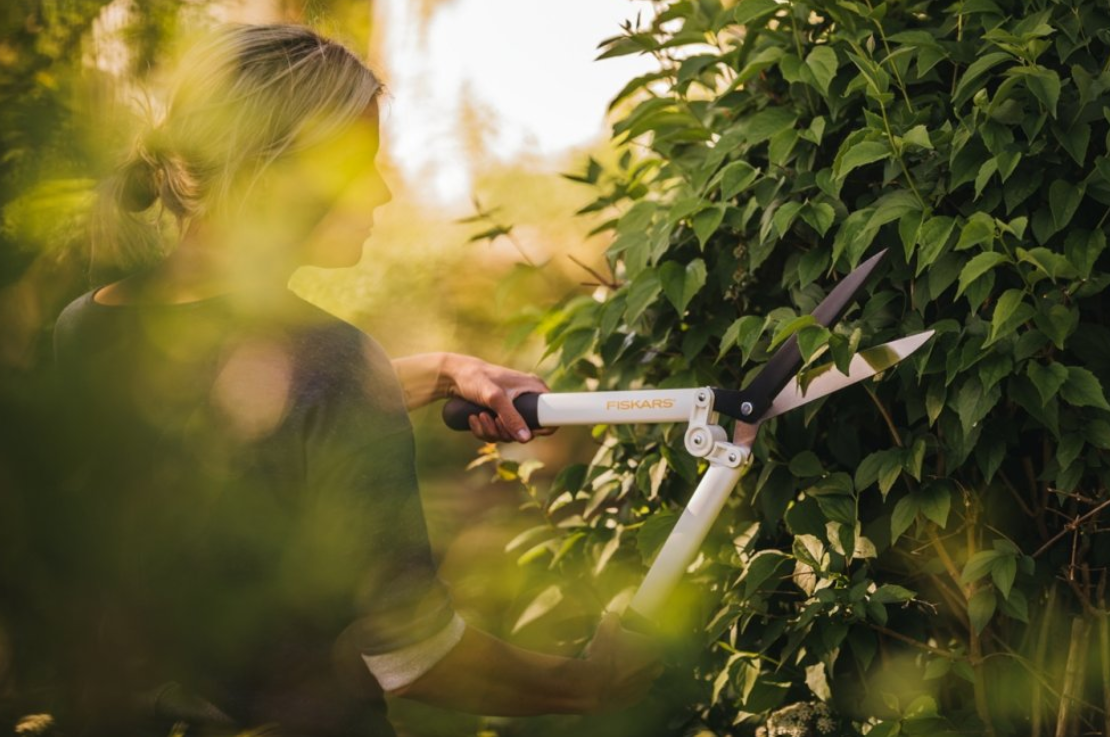 FISKARS® HS53 Sövénynyíró