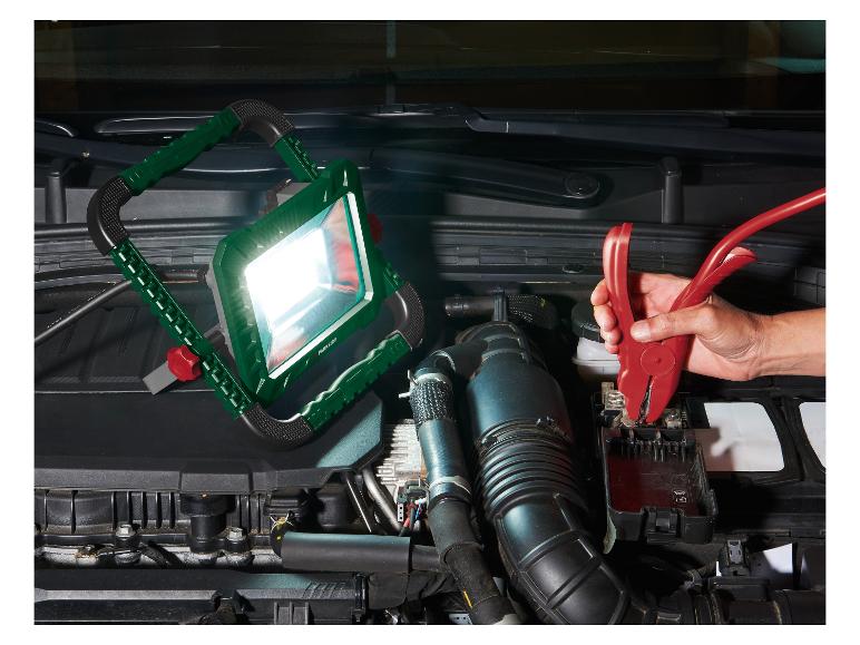 PARKSIDE® PASL 44 A1 LED munkalámpa, 4500 lm, 43,5 W, IP54, beépített 2500 W-os aljzattal