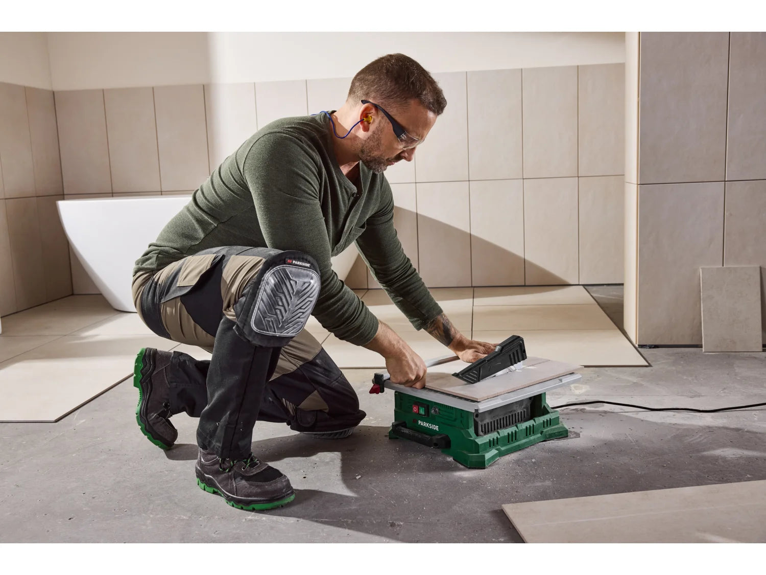 PARKSIDE® PFS 800 A1 Csempe- és járólapvágó