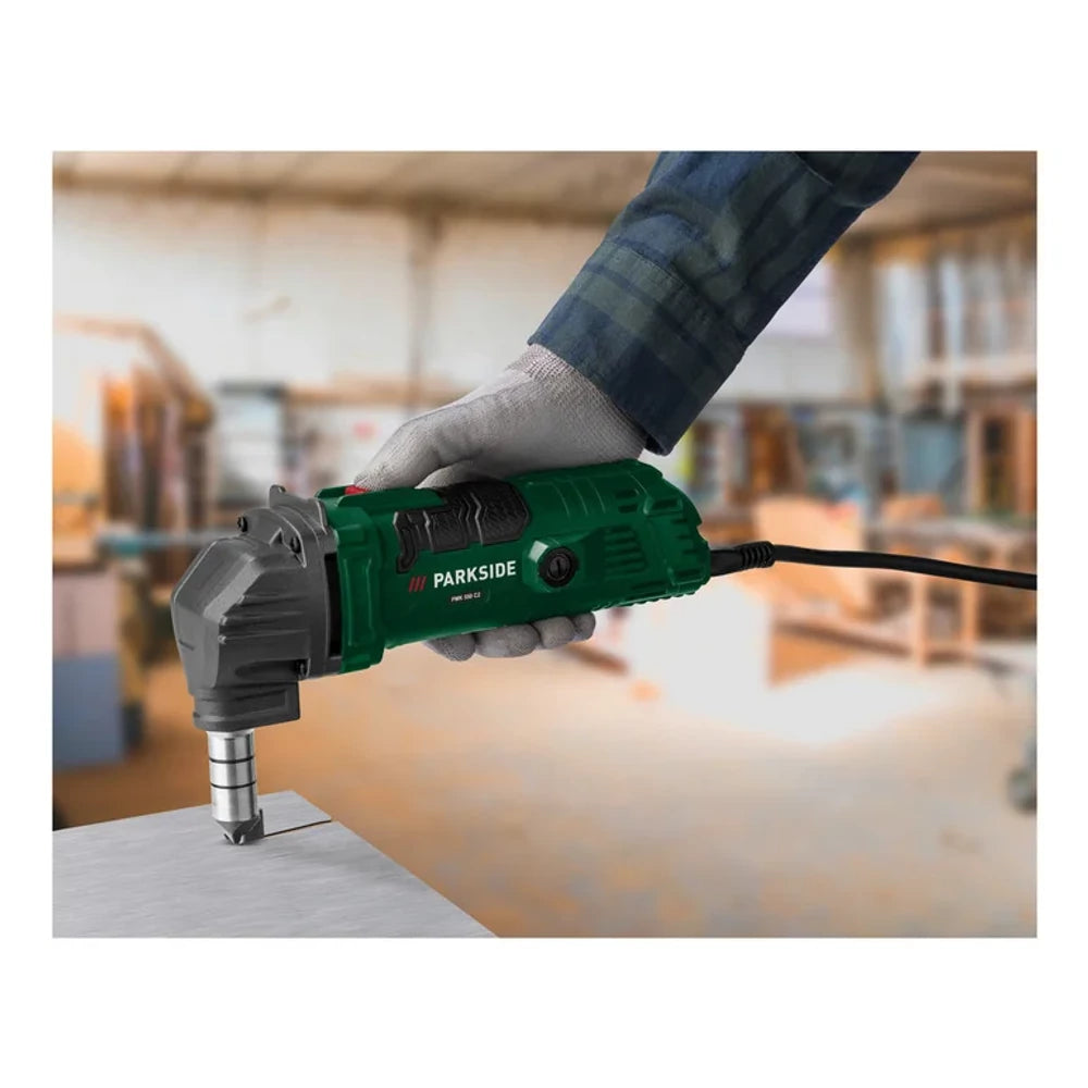 PARKSIDE® PMK 550 C3 Elektromos kézi lemezvágó 550W